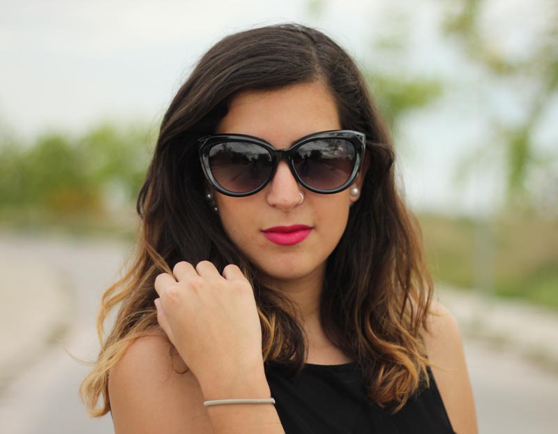 Vestido negro con pedrería