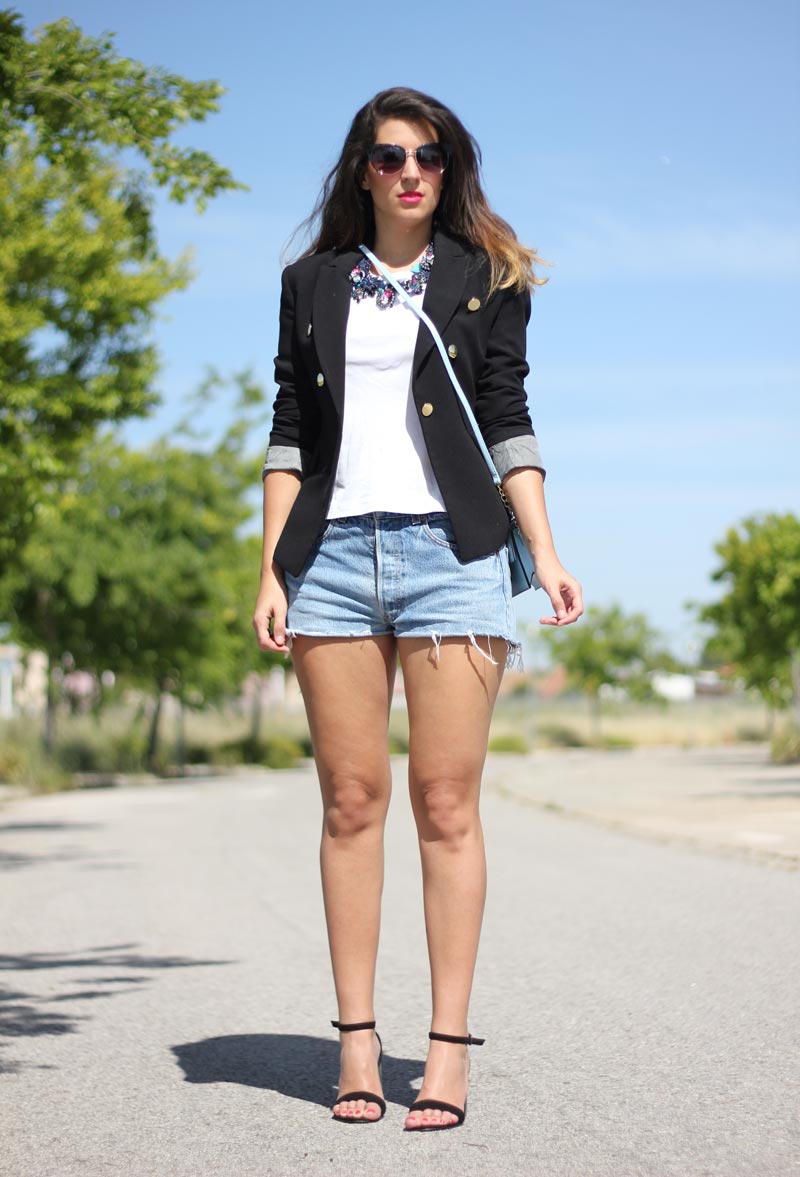 Blazer, T-shirt and shorts