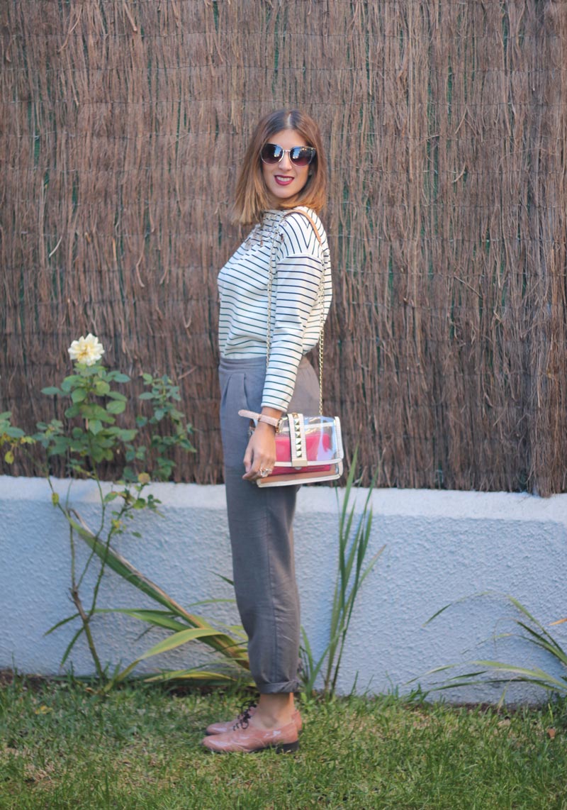 Pantalón fluido en gris