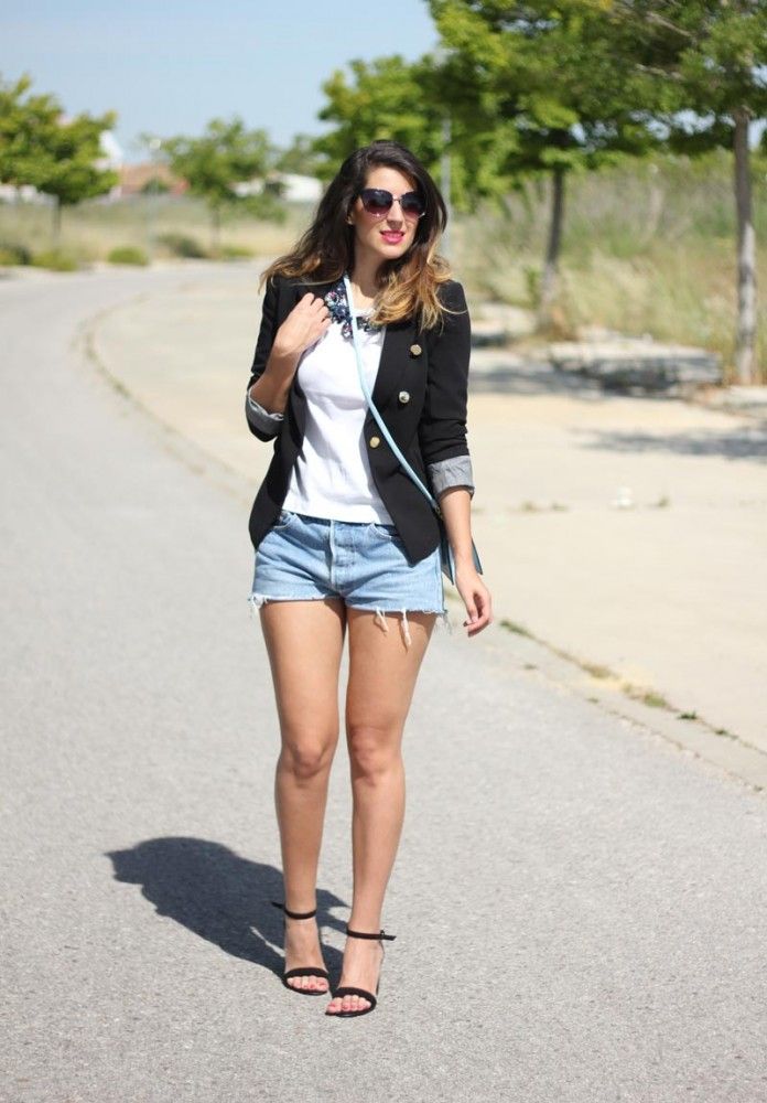 Blazer, T-shirt and shorts