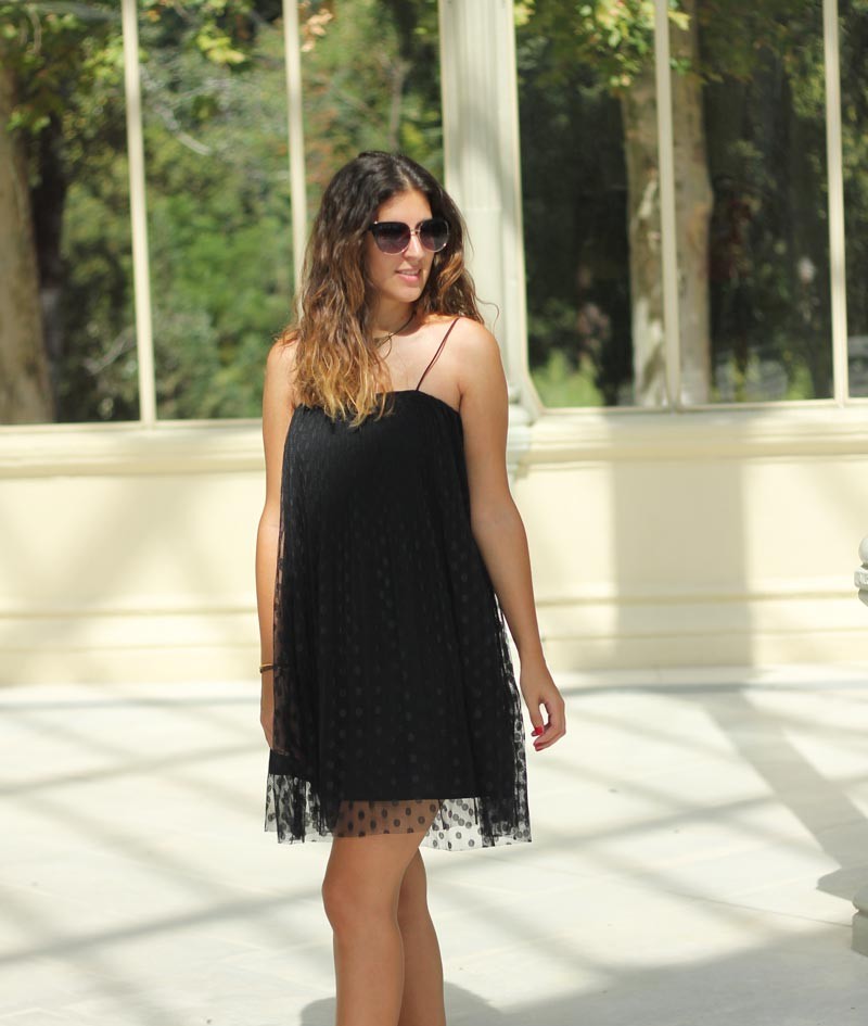 Vestido de plumeti negro