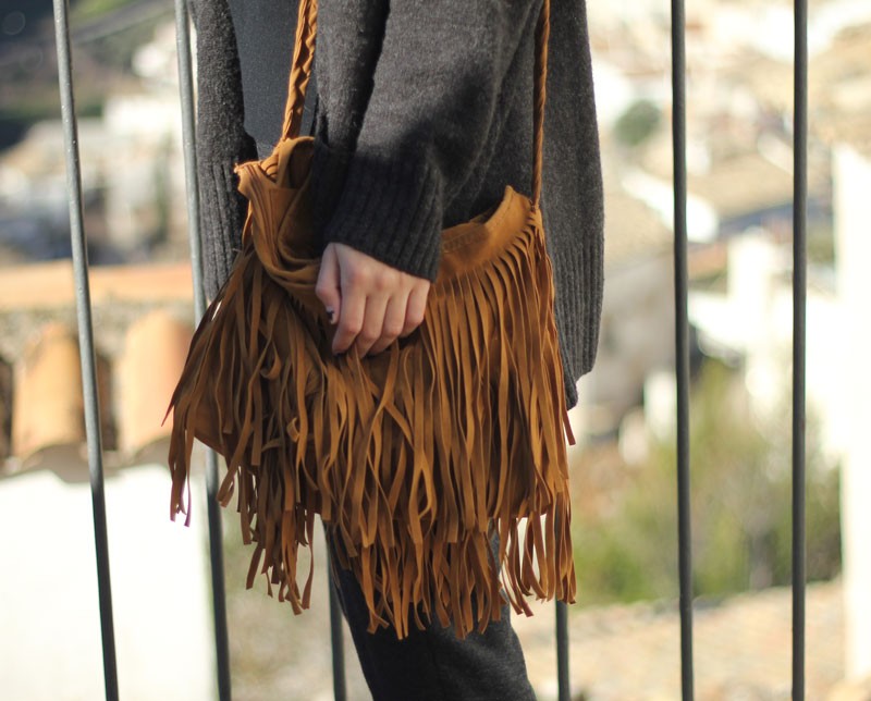 Bolso de flecos