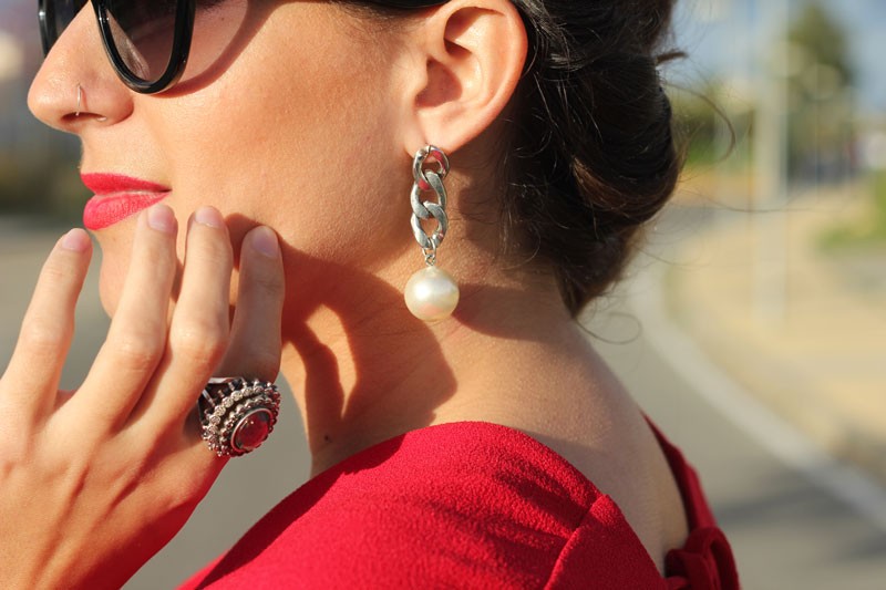 mono rojo perfecto para cualquier evento